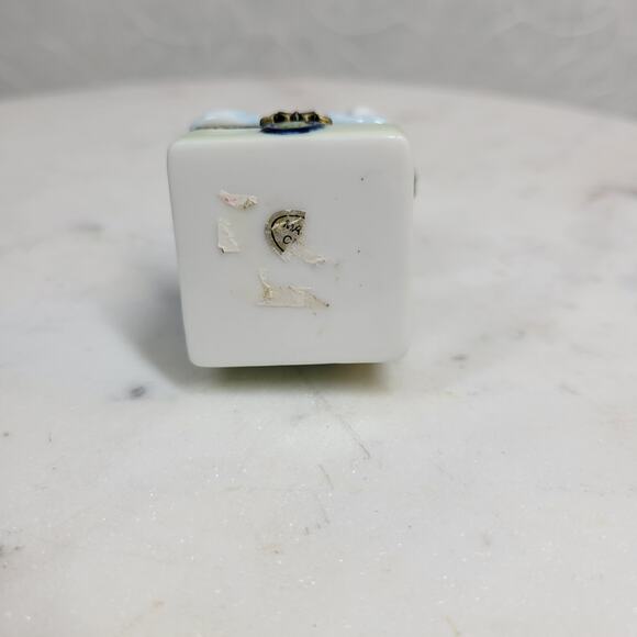 VINTAGE Santa Claus Trinket Box Blue White Porcelain Christmas Holiday Hinged - Picture 11 of 13